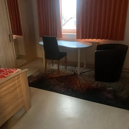 Monteure&handwerker Einfach, Unkompliziert Und Preiswert In Privatunterkunft