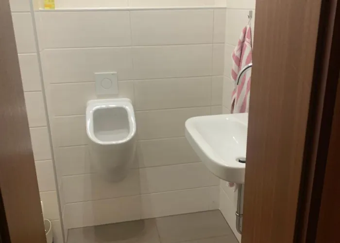 منزل للإقامة Monteure & Handwerker Einfach, Unkompliziert Und Preiswert In *